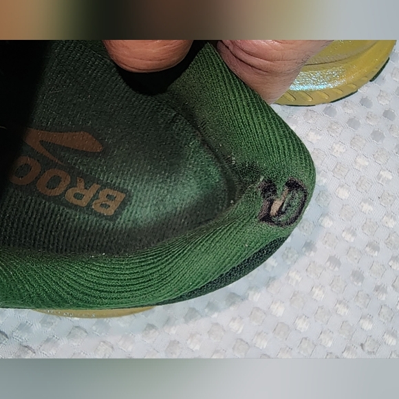 BROOKS GUC WOMEN'S SIZE 7 LAUNCH 7 LUCKY SHAMROCK RUNNING SNEAKERS SHOES - Picture 8 of 11